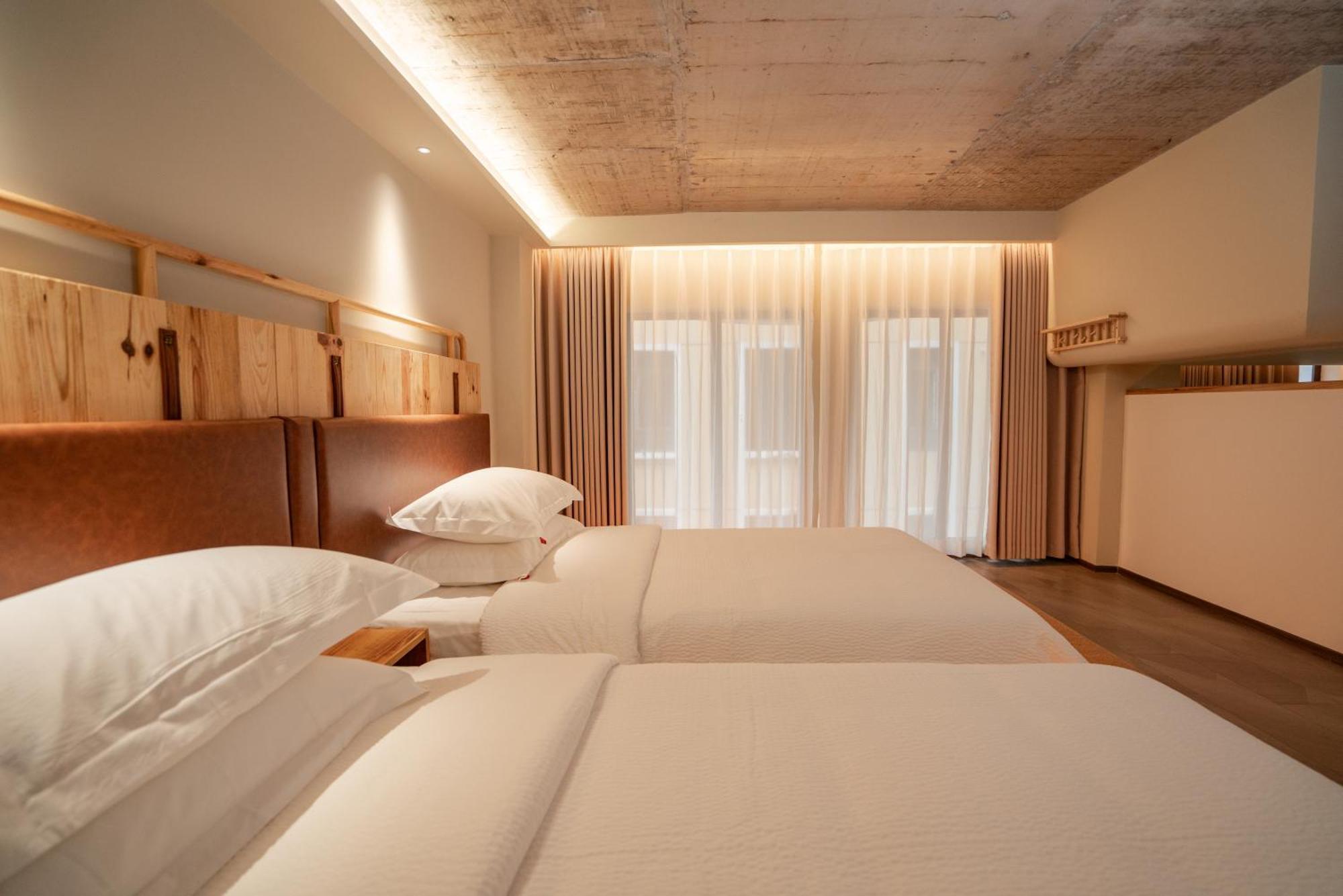 Patio Spring Holiday Inn -- Free Round Trip Pick-Up Service --Panoramic View Of Tianmen Mount 張家界市 エクステリア 写真