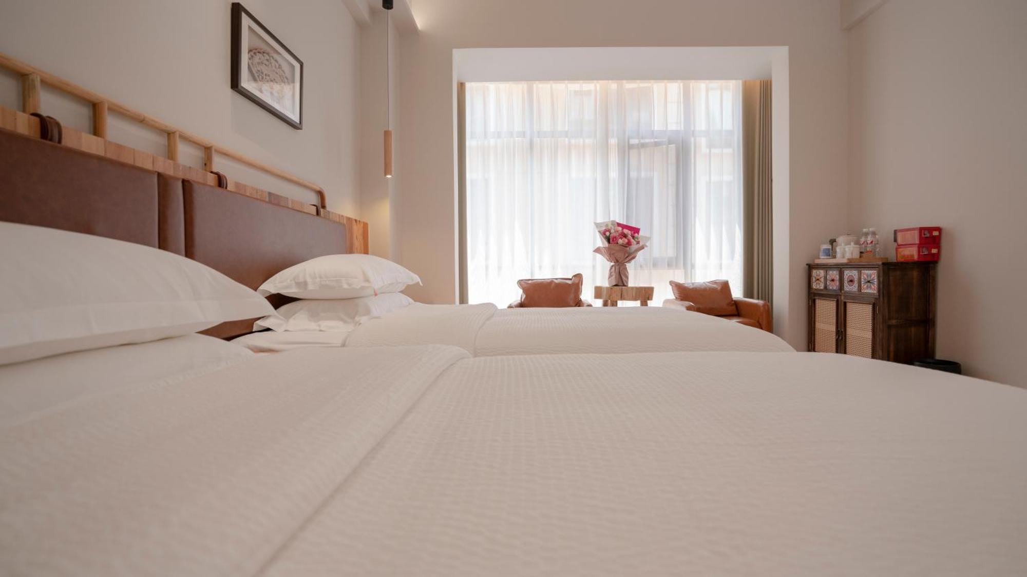 Patio Spring Holiday Inn -- Free Round Trip Pick-Up Service --Panoramic View Of Tianmen Mount 張家界市 エクステリア 写真