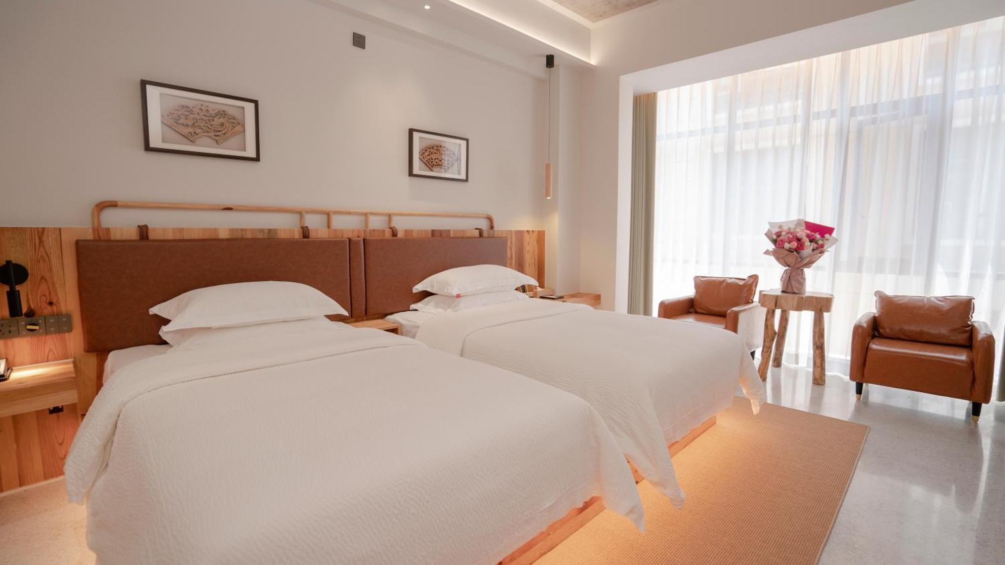 Patio Spring Holiday Inn -- Free Round Trip Pick-Up Service --Panoramic View Of Tianmen Mount 張家界市 エクステリア 写真