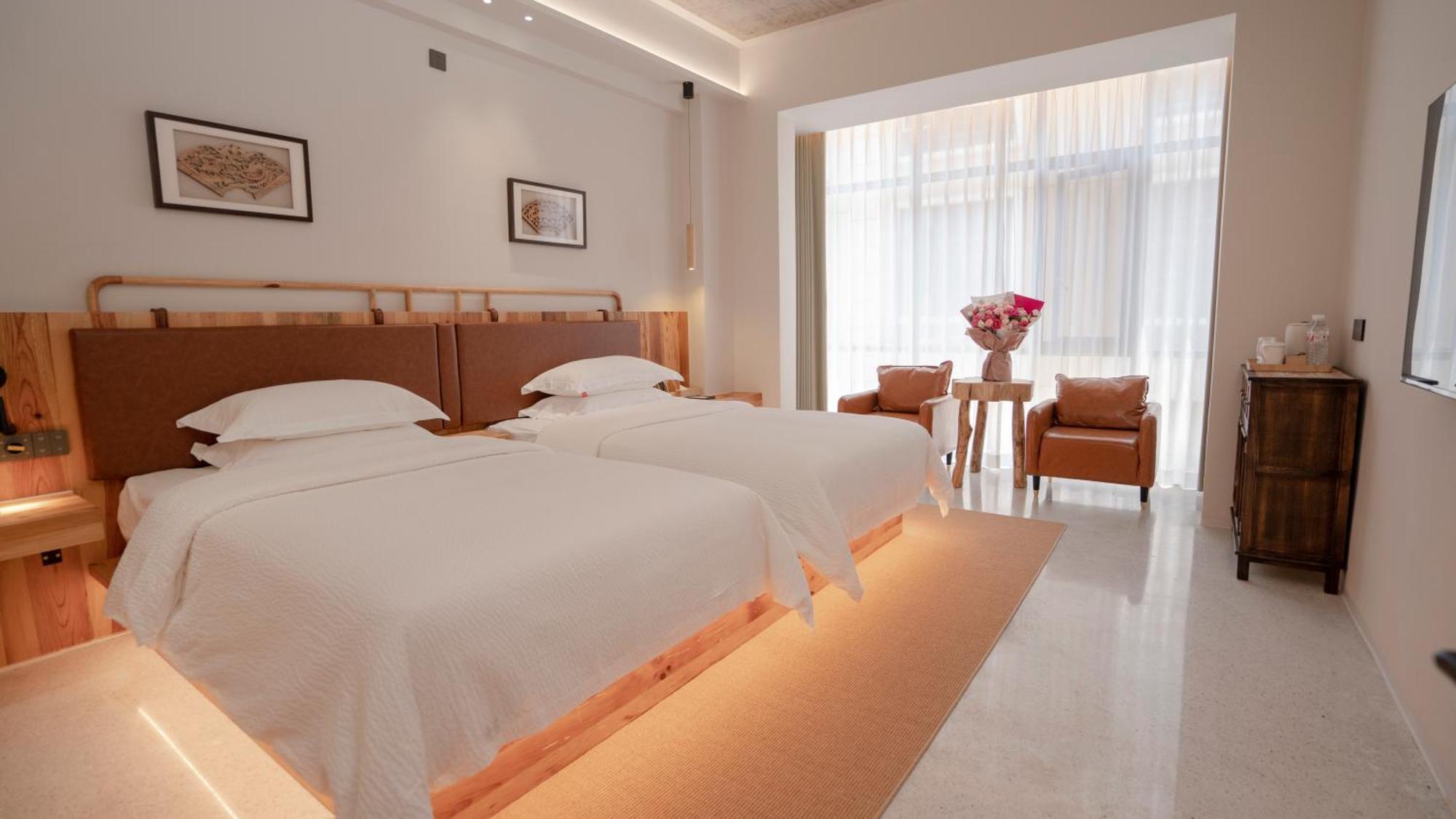Patio Spring Holiday Inn -- Free Round Trip Pick-Up Service --Panoramic View Of Tianmen Mount 張家界市 エクステリア 写真