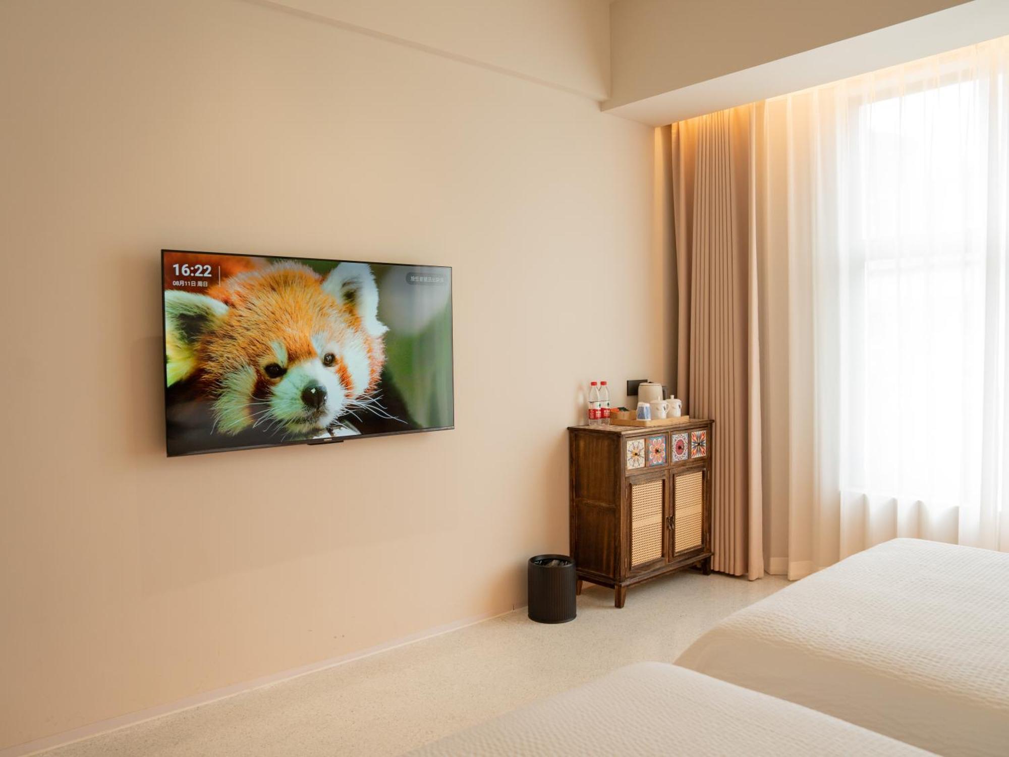 Patio Spring Holiday Inn -- Free Round Trip Pick-Up Service --Panoramic View Of Tianmen Mount 張家界市 エクステリア 写真