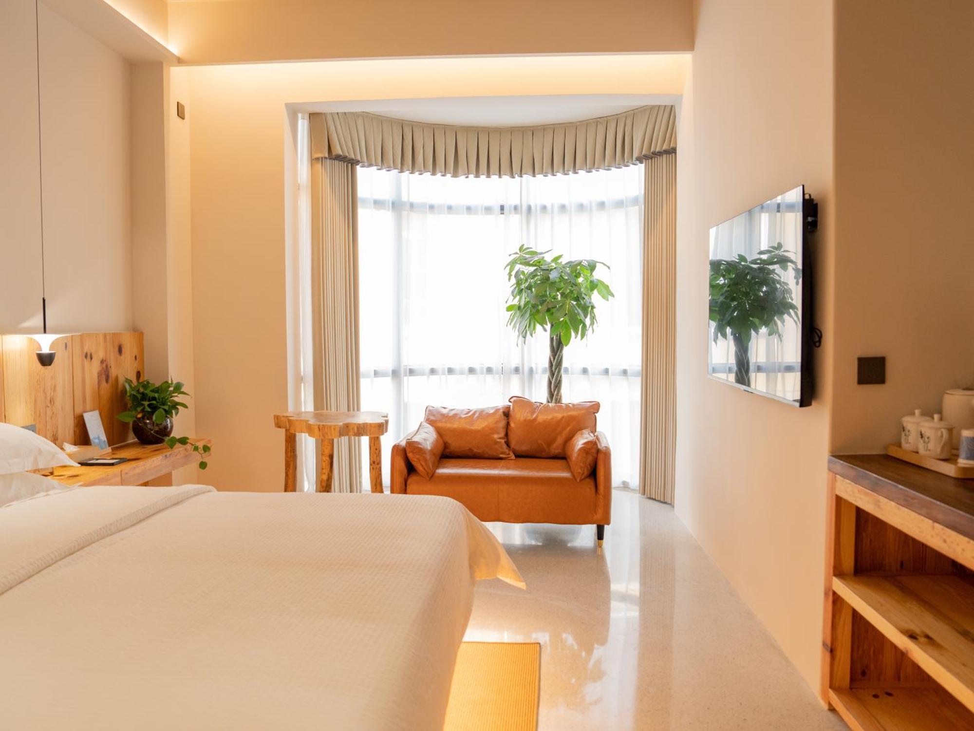 Patio Spring Holiday Inn -- Free Round Trip Pick-Up Service --Panoramic View Of Tianmen Mount 張家界市 エクステリア 写真